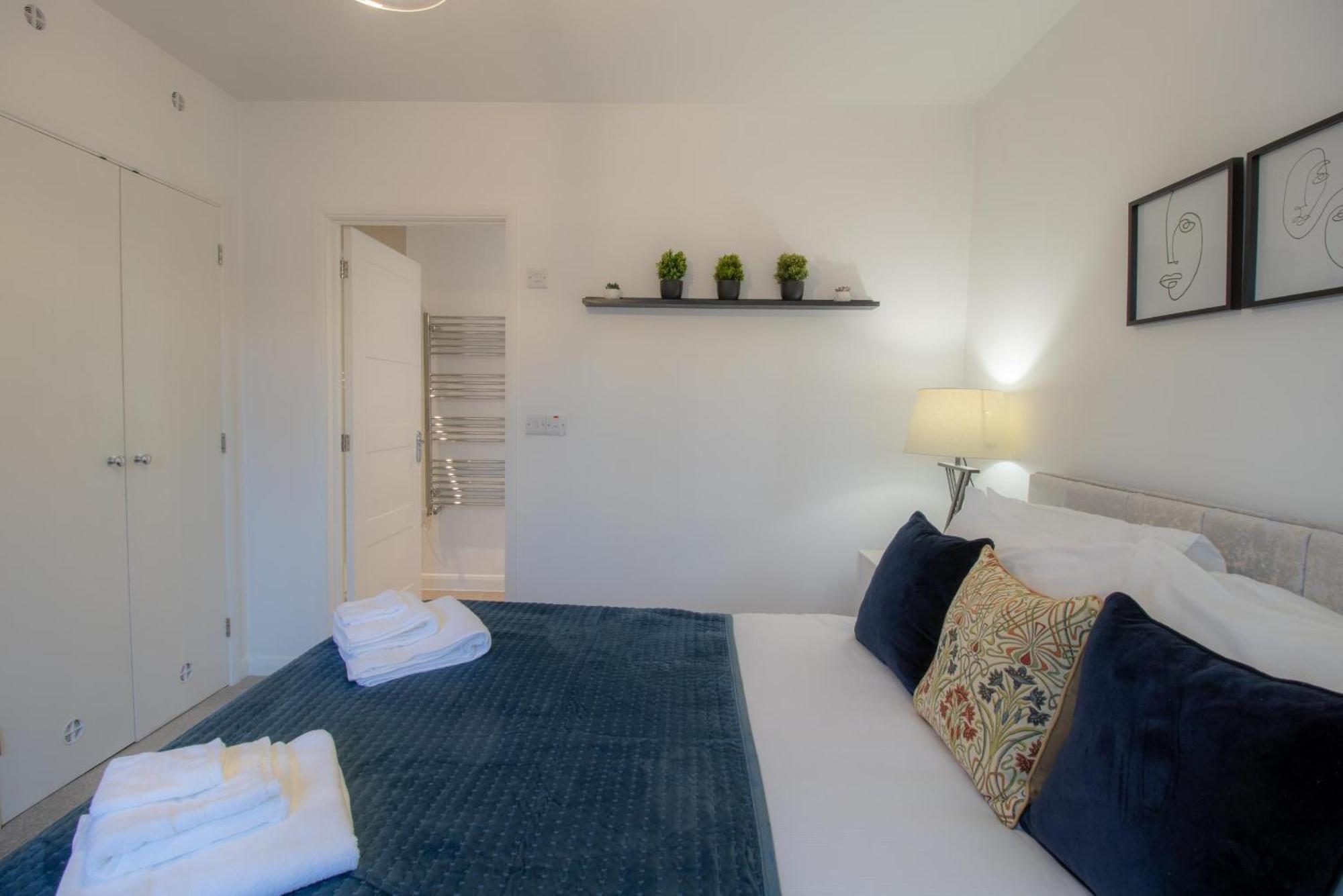 Crescent House Apartments Telford Chambre photo