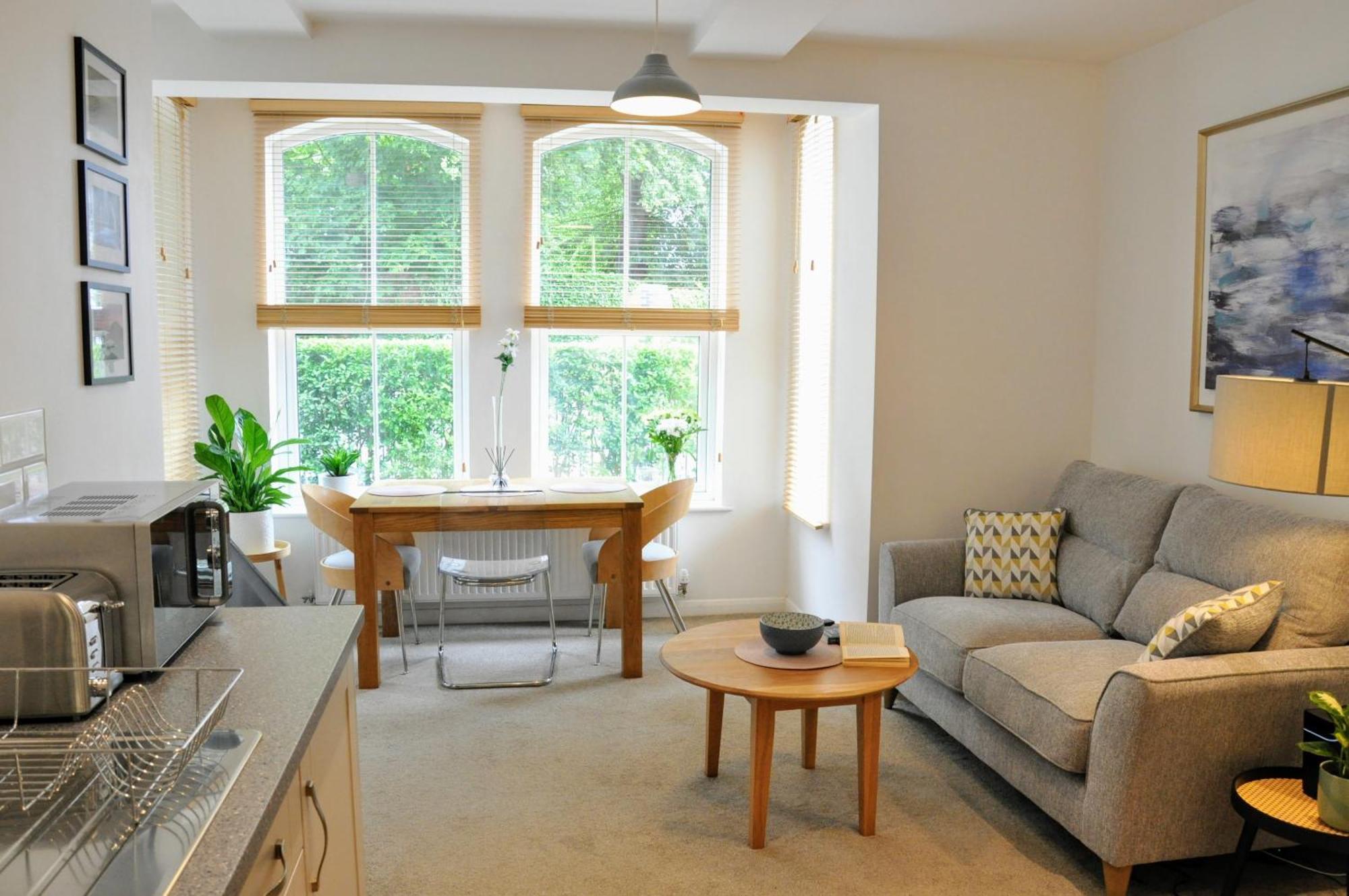 Crescent House Apartments Telford Extérieur photo